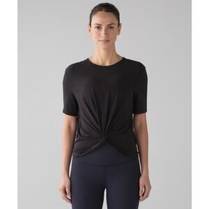 Lululemon Crescent Knot Tee Black Size Medium